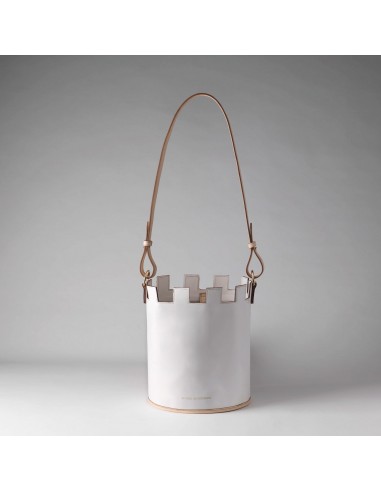 White Tower Bucket di Michele Chiocciolini
