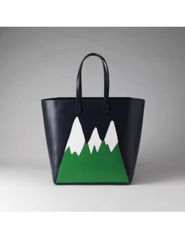 Mountain shopper by Michele Chiocciolini